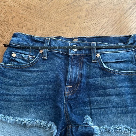 Seven For All Mankind Rich Coastal Blue Wash Denim Cutoff Shorts Size 26 - Picture 5 of 9